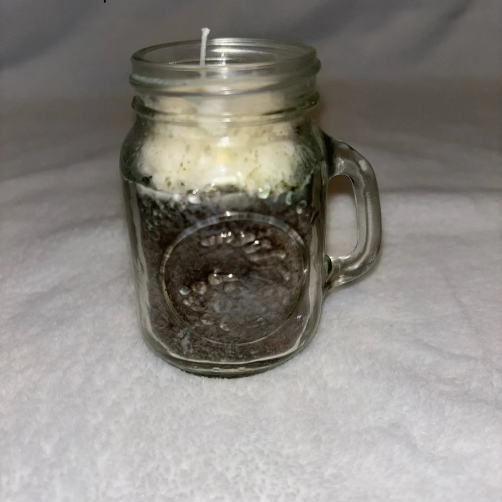 Mini candle!🕯️ - Picture 1 of 2